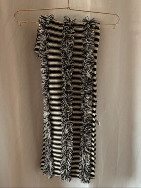 Black & White  Soft Fringe  endless Knit Scarf 🧣- Women NWOT